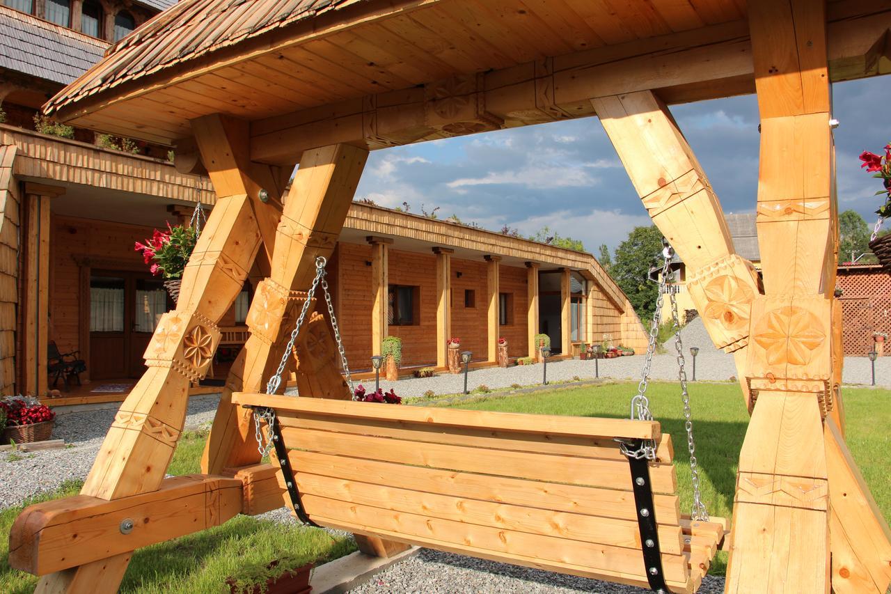 Casa Ralucăi Hotel Moisei Exterior foto